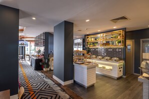 Daily buffet breakfast for a fee