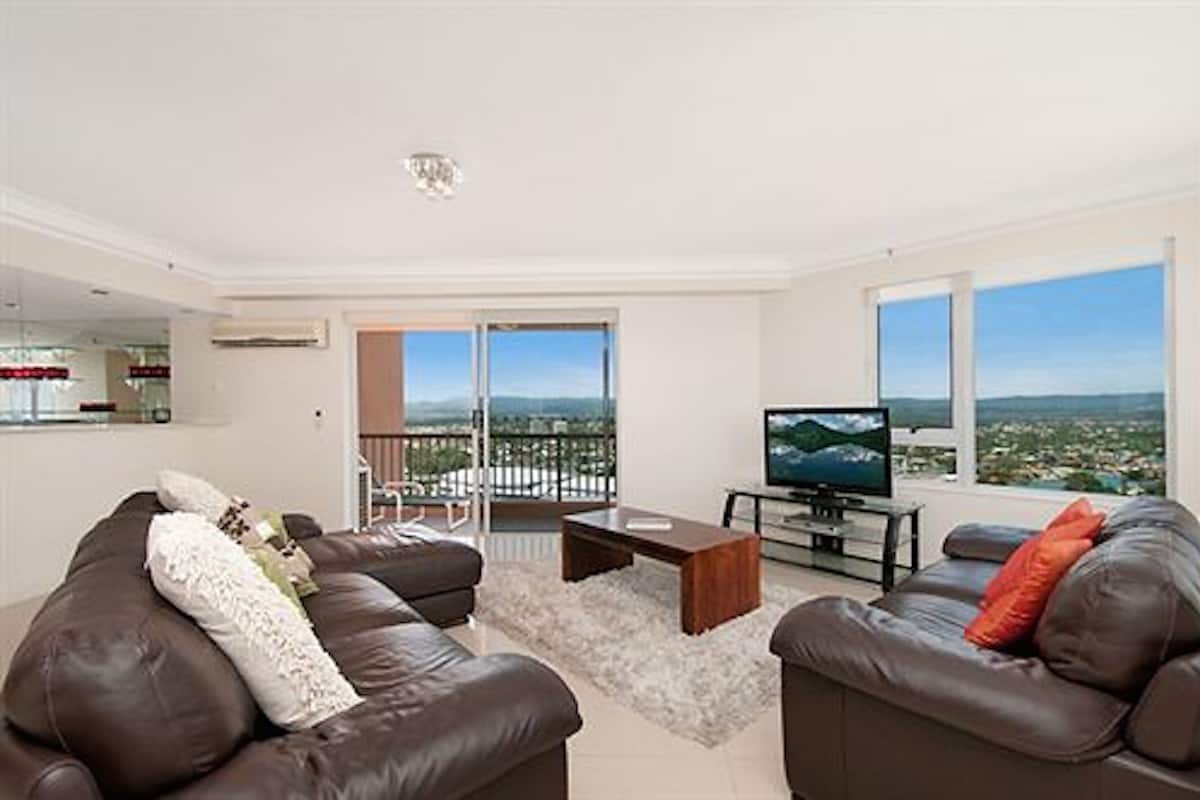 Premier Apartment, 2 Bedrooms | Living area