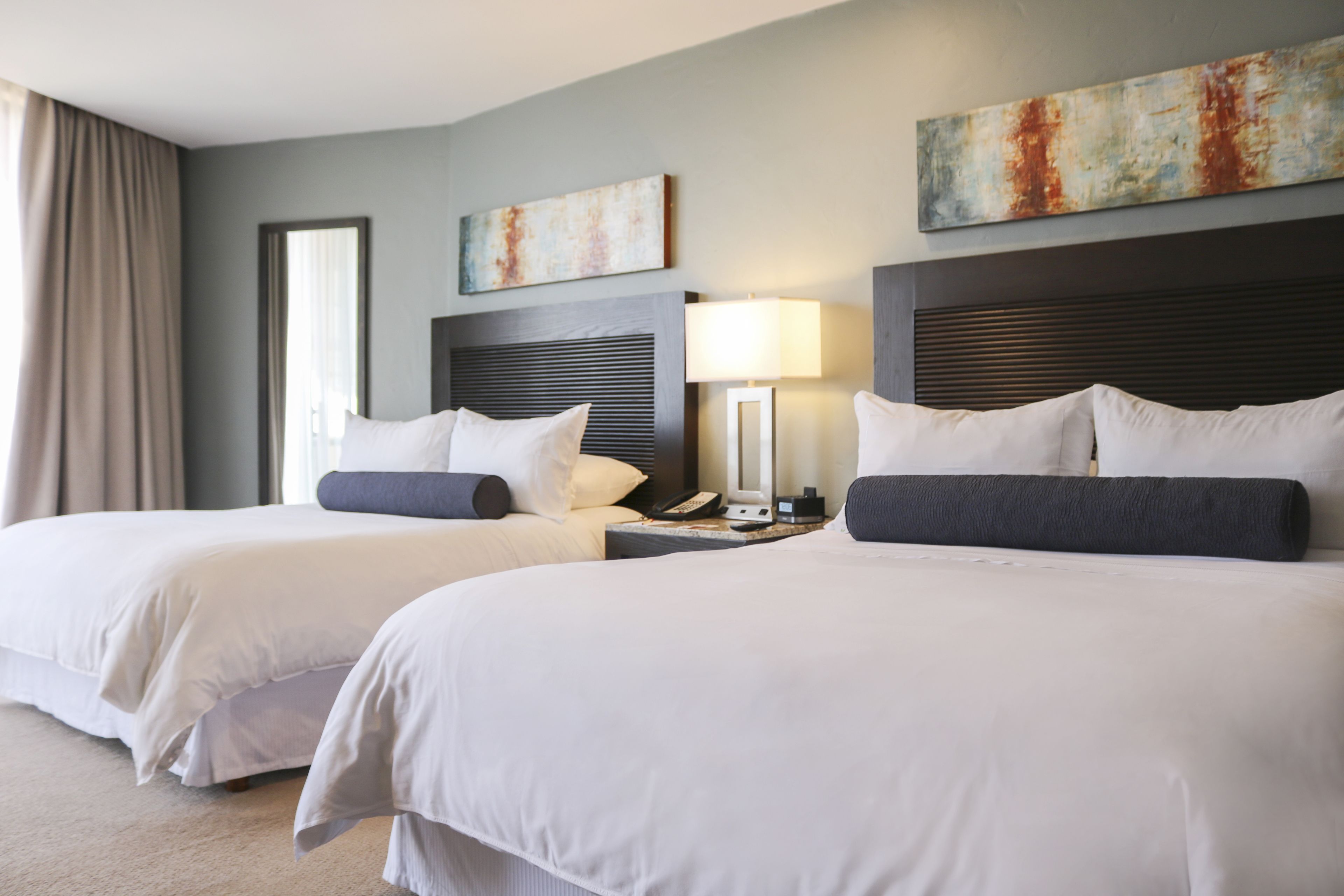 deluxe suite, 1 bedroom | 1 bedroom, desk, laptop workspace, blackout curtains