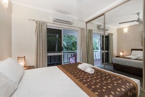 Roupas de cama premium, camas Select Comfort, quartos à prova de som