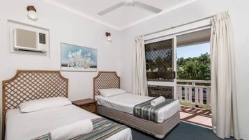 Apartemen Standar, 3 kamar tidur, area taman | Seprai premium, tempat tidur Select Comfort, dan kedap suara