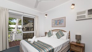 Apartamento standard, 3 quartos, no jardim | Roupas de cama premium, camas Select Comfort, quartos à prova de som