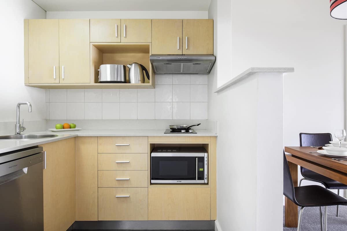 Individuell inredning, unika möbler, skrivbord och ljudisolering