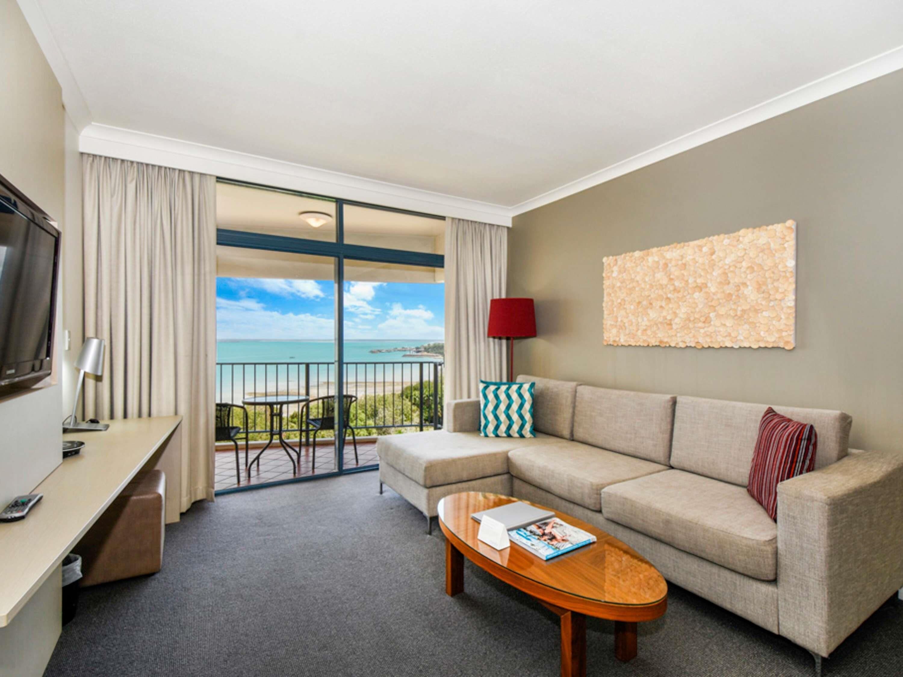 Room, 2 Bedrooms, Harbour View (Dual Key) | Individually decorated, individually furnished, desk, soundproofing