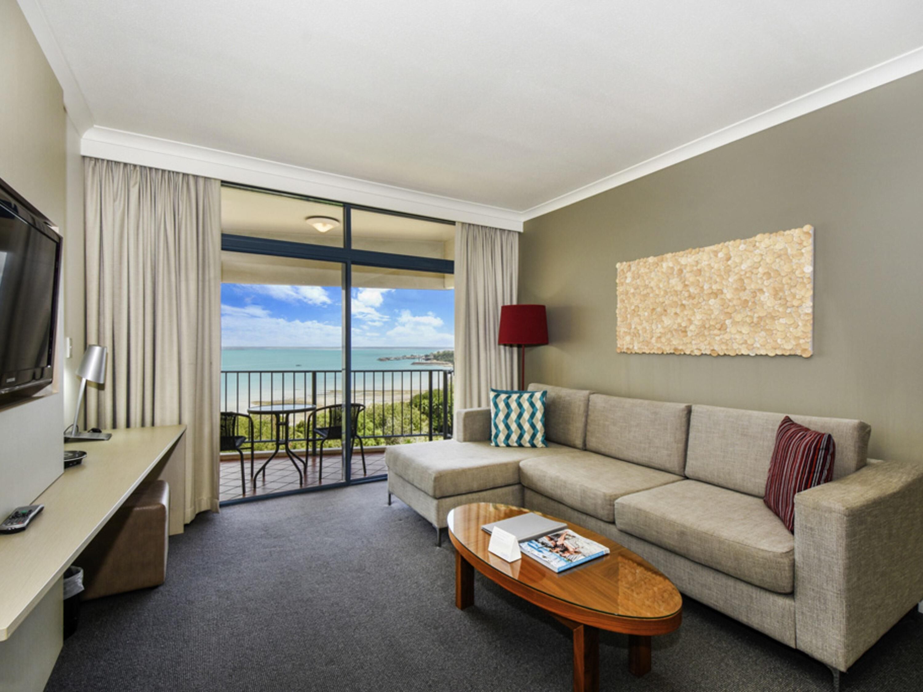 Room, 2 Bedrooms, Harbor View (Dual Key) | Individually decorated, individually furnished, desk, soundproofing