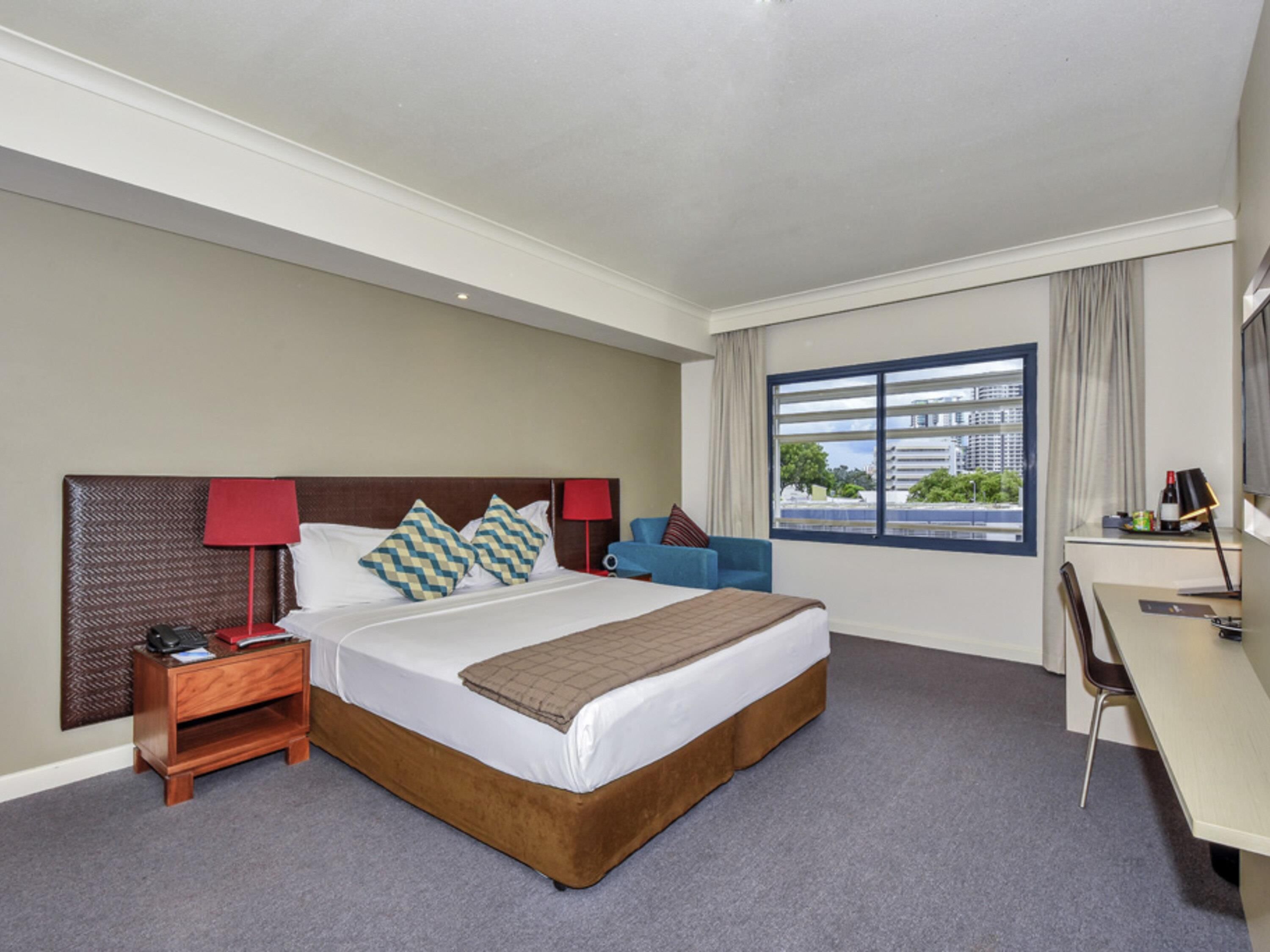 Room, City View | Individually decorated, individually furnished, desk, soundproofing