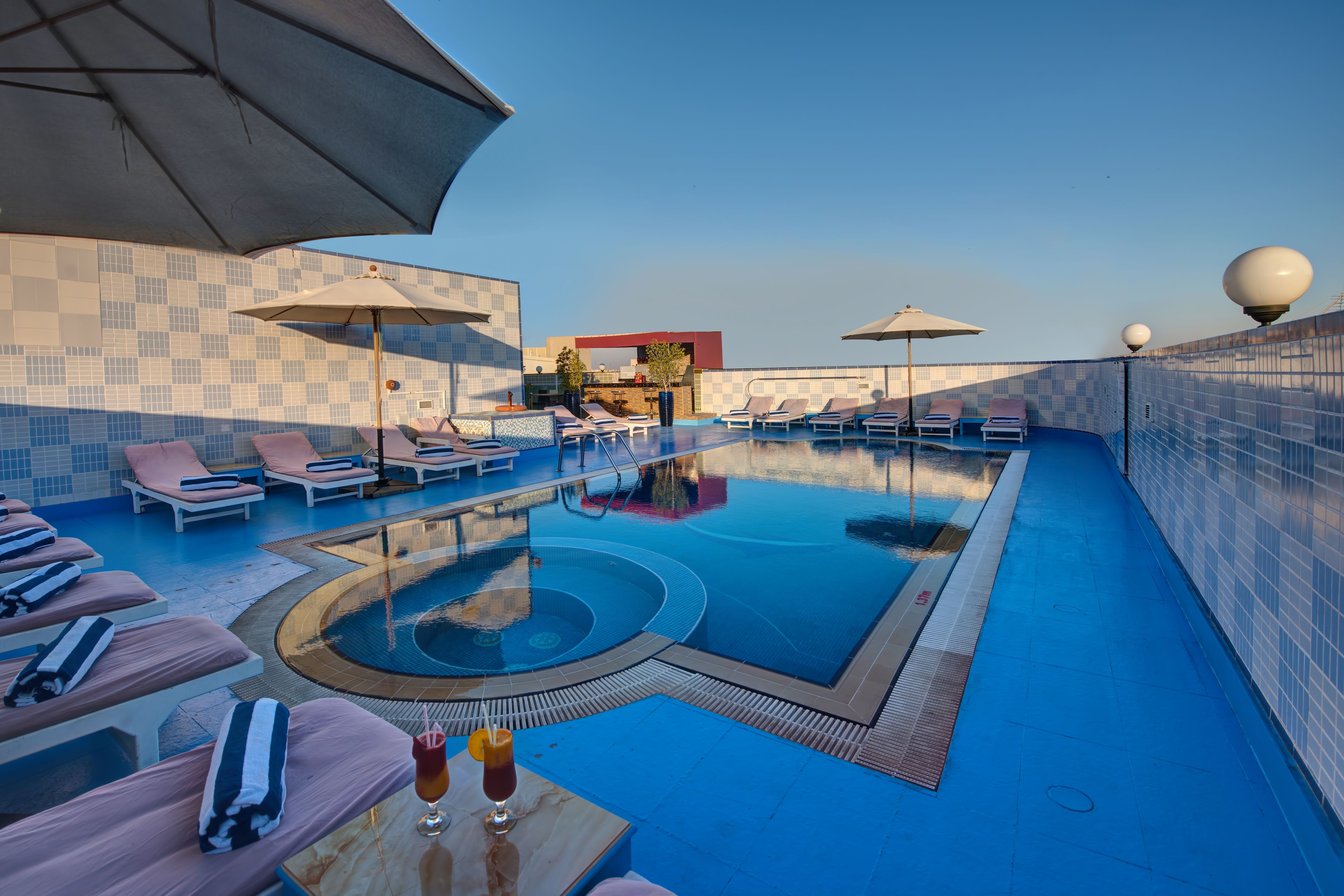Pool | Comfort Inn Hotel, Dubai