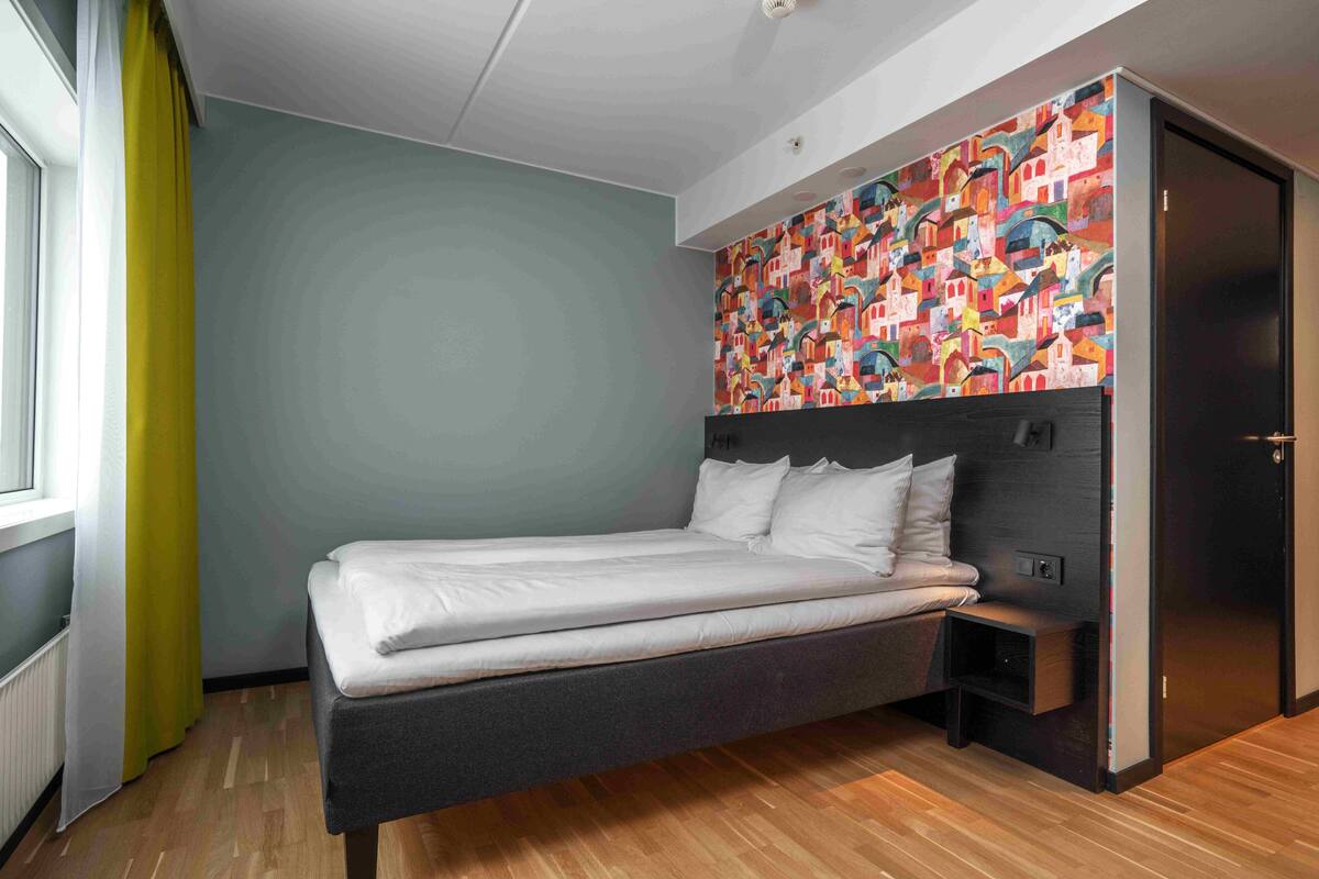 Chambre, accessible aux personnes à mobilité réduite