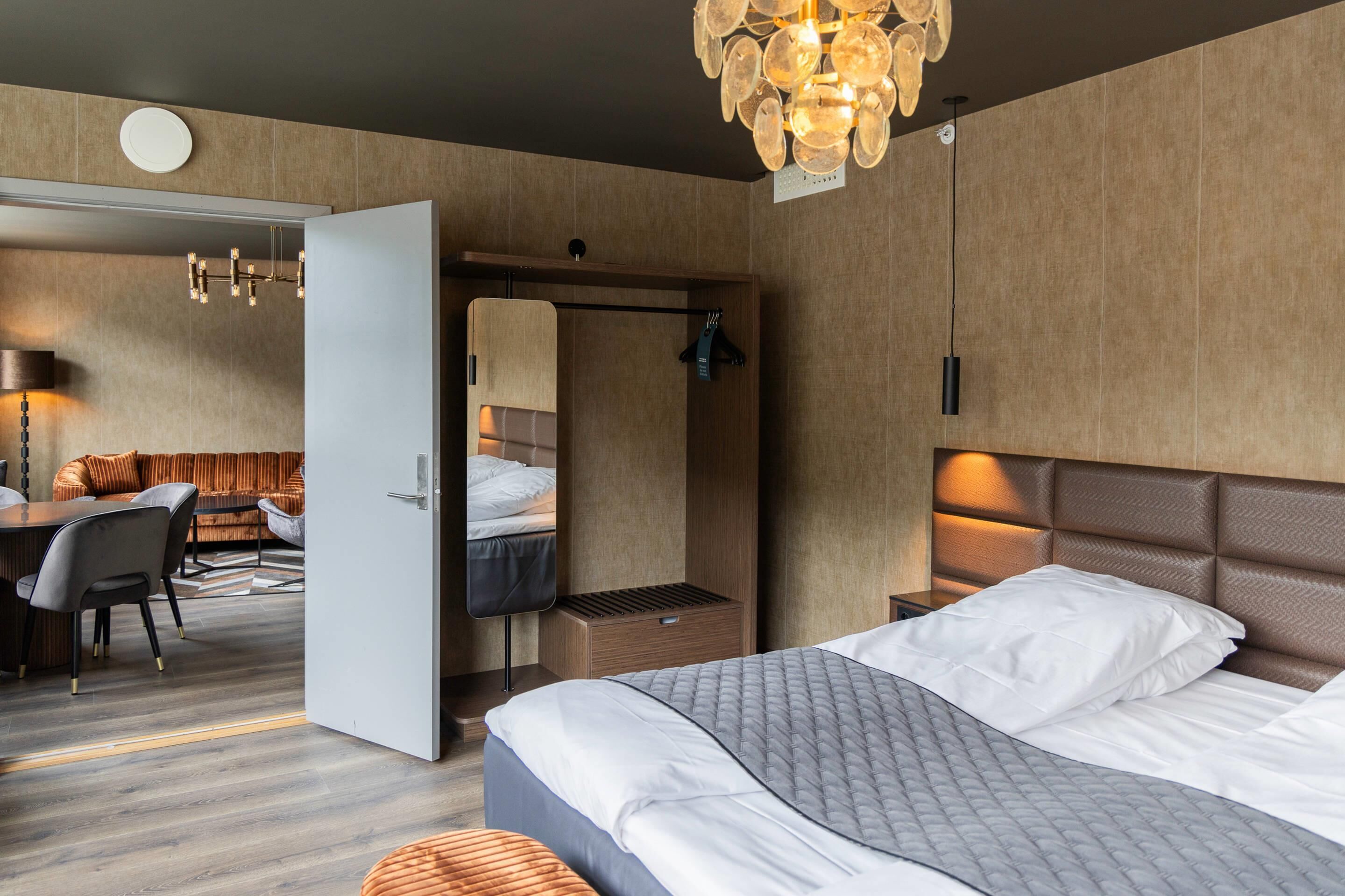 Suite, Non Smoking | Desk, laptop workspace, iron/ironing board, free WiFi