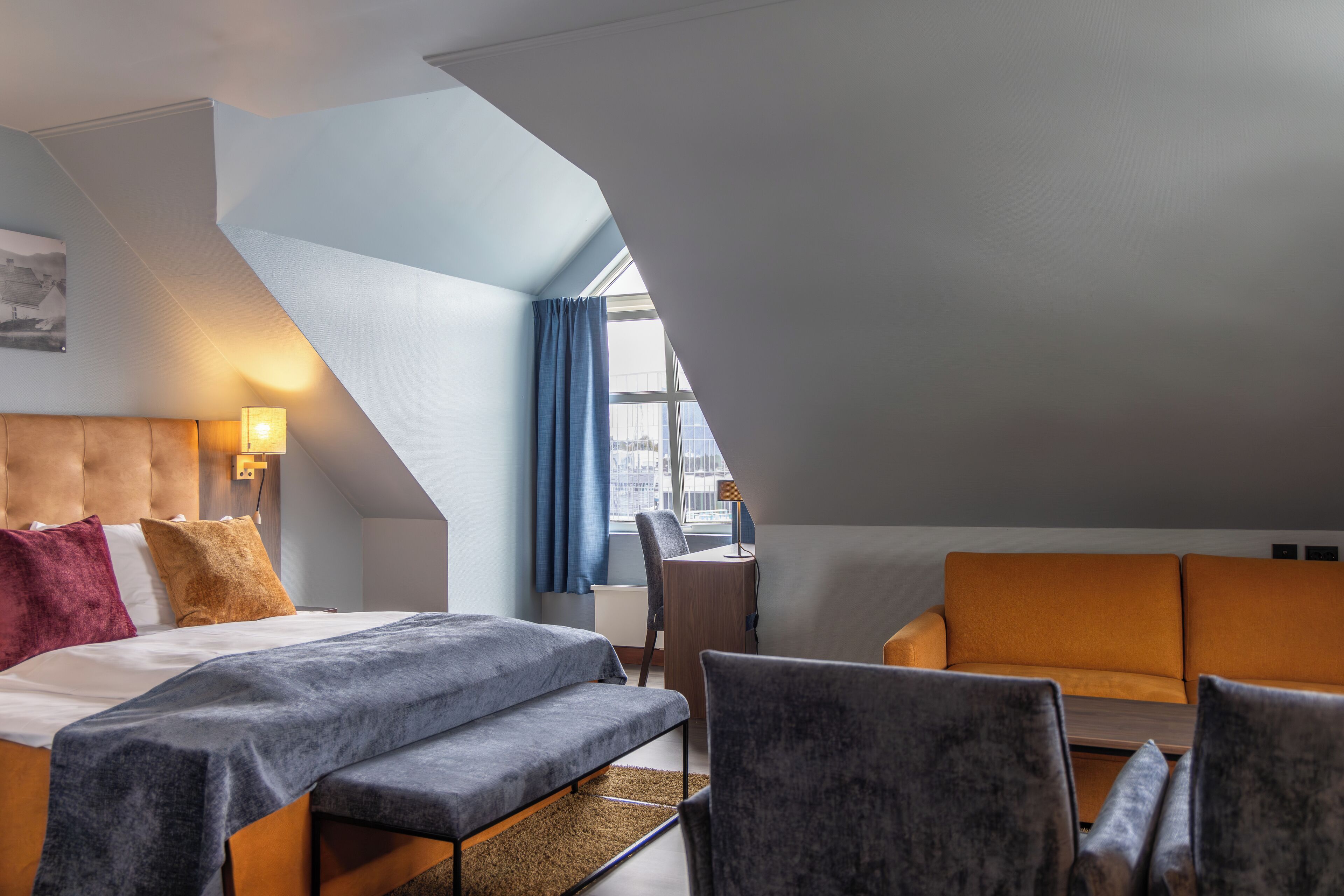 junior suite, multiple beds, non smoking | minibar, iron/ironing board, wifi