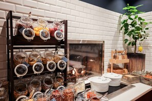 Desayuno buffet todos los días (con cargo)