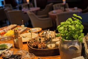 Desayuno buffet incluido todos los días 