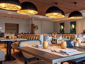 Dinner served - Hotel L'Europe Colmar, BW Signature Collection (Horbourg-Wihr)