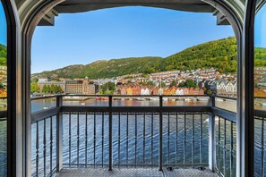 Suite, 1 Double Bed, Non Smoking | Terrace/patio