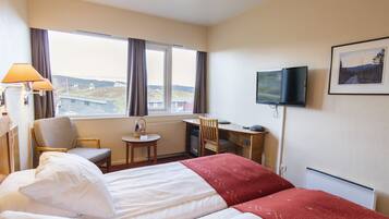 Premium bedding, desk, iron/ironing board, rollaway beds