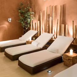 Sauna, bagno turco, trattamenti per il viso, manicure/pedicure, massaggi