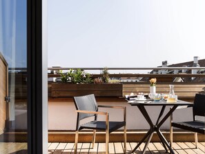 1 bedroom, minibar, in-room safe, desk