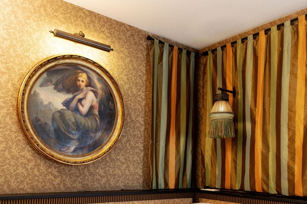 Deluxe kamer, airconditioning (Possibilité de lits twin sur demande) | Luxe beddengoed, een minibar, een kluis op de kamer