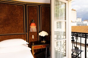 Double Room, Air conditioning (Possibilité de lits twin sur demande) | Premium bedding, minibar, in-room safe, individually decorated - Hôtel Bourg Tibourg - Paris Marais (Paris)