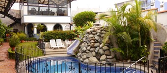 Santo Tomas Hotel