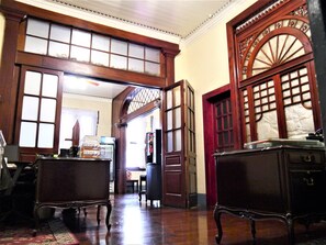 Concierge desk