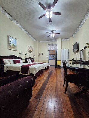Original Superior Room, Two Queen Beds - Ground Floor - Santo Tomas Hotel (San José)
