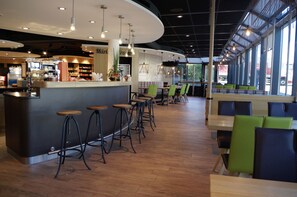 Snack bar