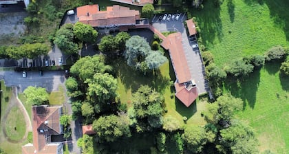 Clos St Eloi, The Originals Relais