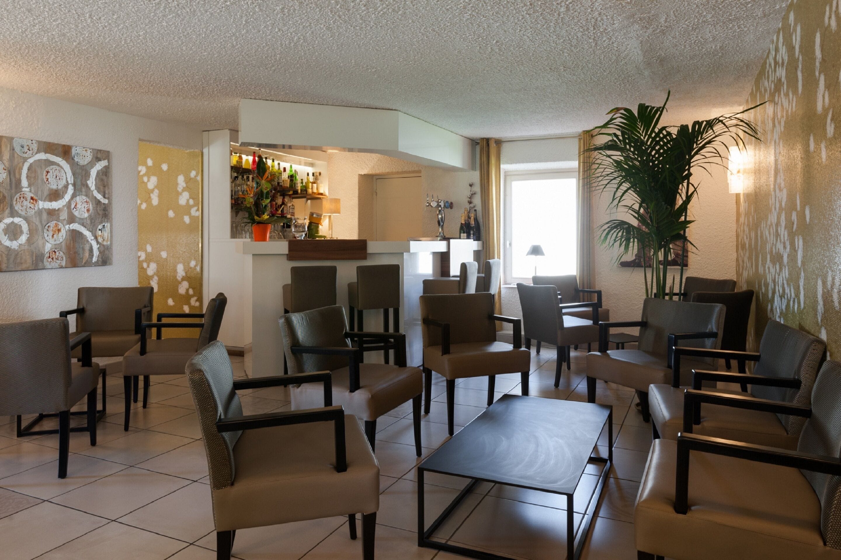 lunch and dinner served, french cuisine