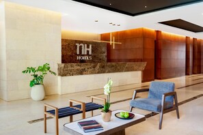 Lobby - NH Bogotá Pavillon Royal Hotel (Bogotá)