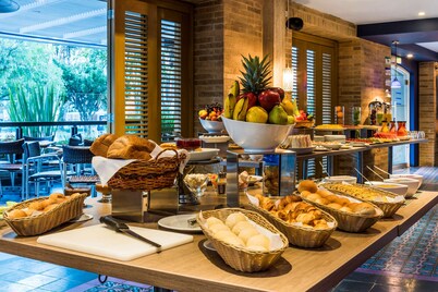 NH Bogotá Pavillon Royal Hotel