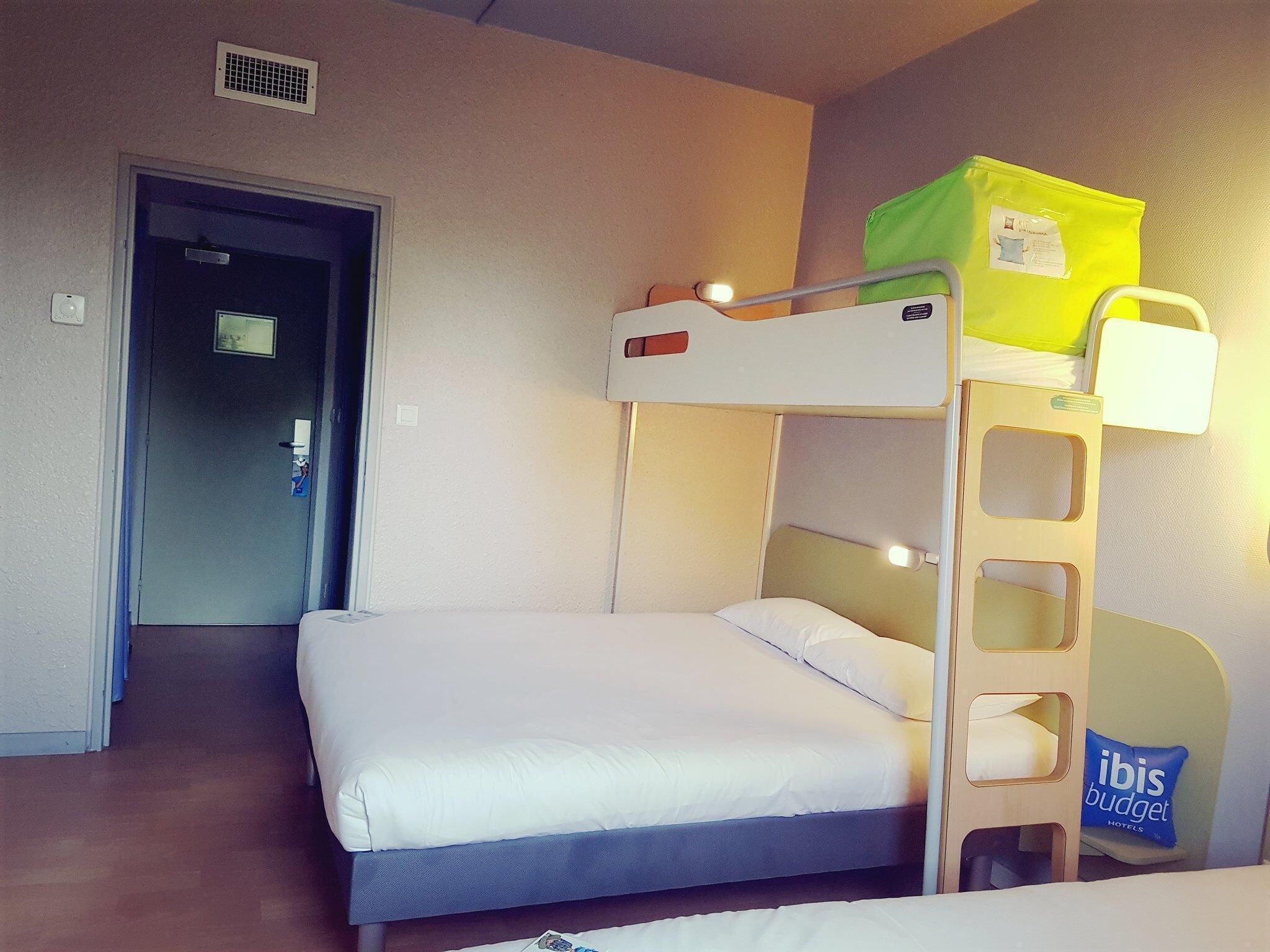 Soundproofing, iron/ironing board, free WiFi, bed sheets