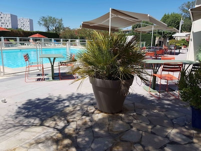 ibis budget Arles Palais des Congrès
