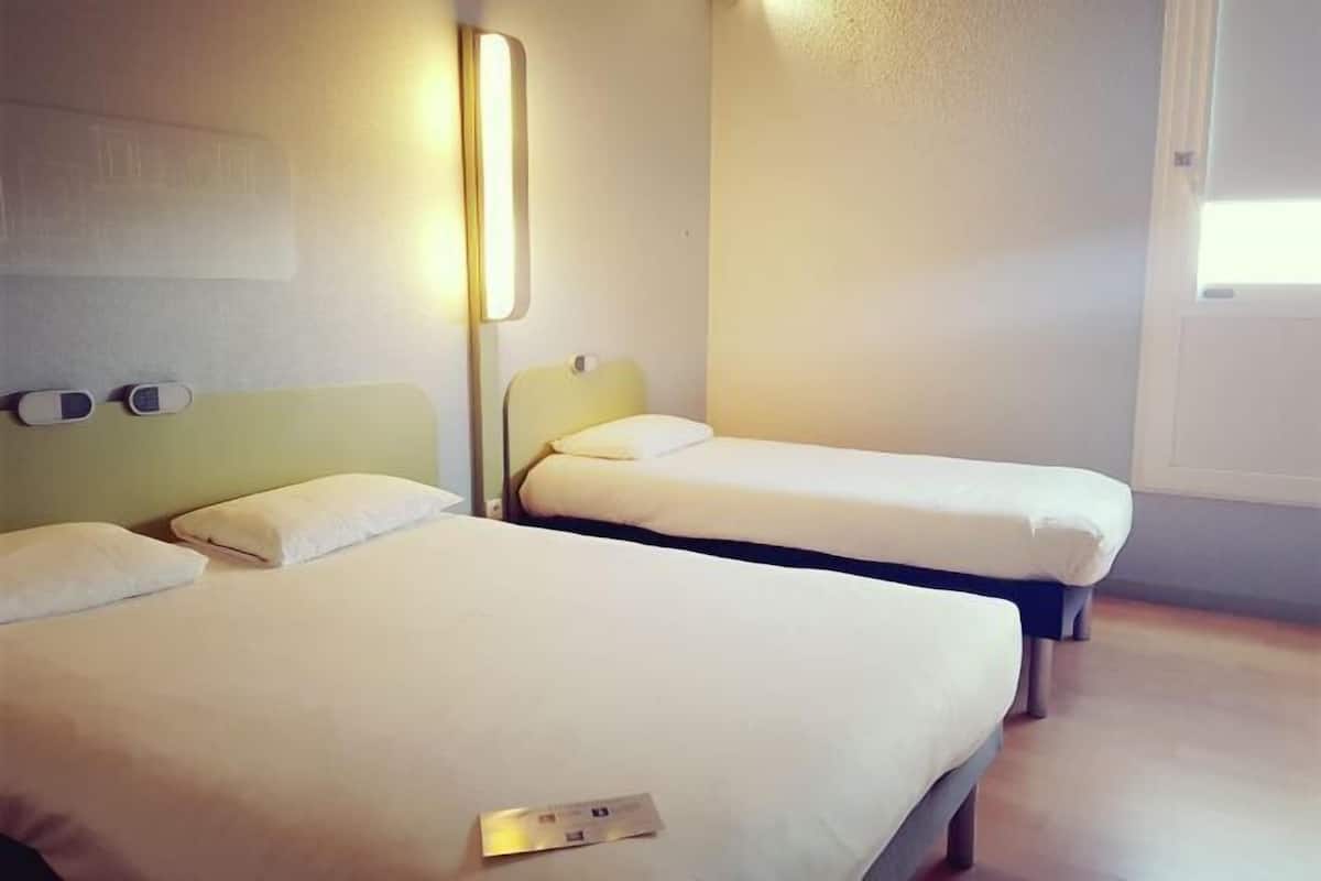 Chambres insonorisées, fer et planche à repasser, Wi-Fi gratuit