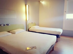 1 bedroom, soundproofing, iron/ironing board, free WiFi