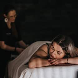 Couples treatment rooms, sauna, hot tub, steam room, Turkish bath
