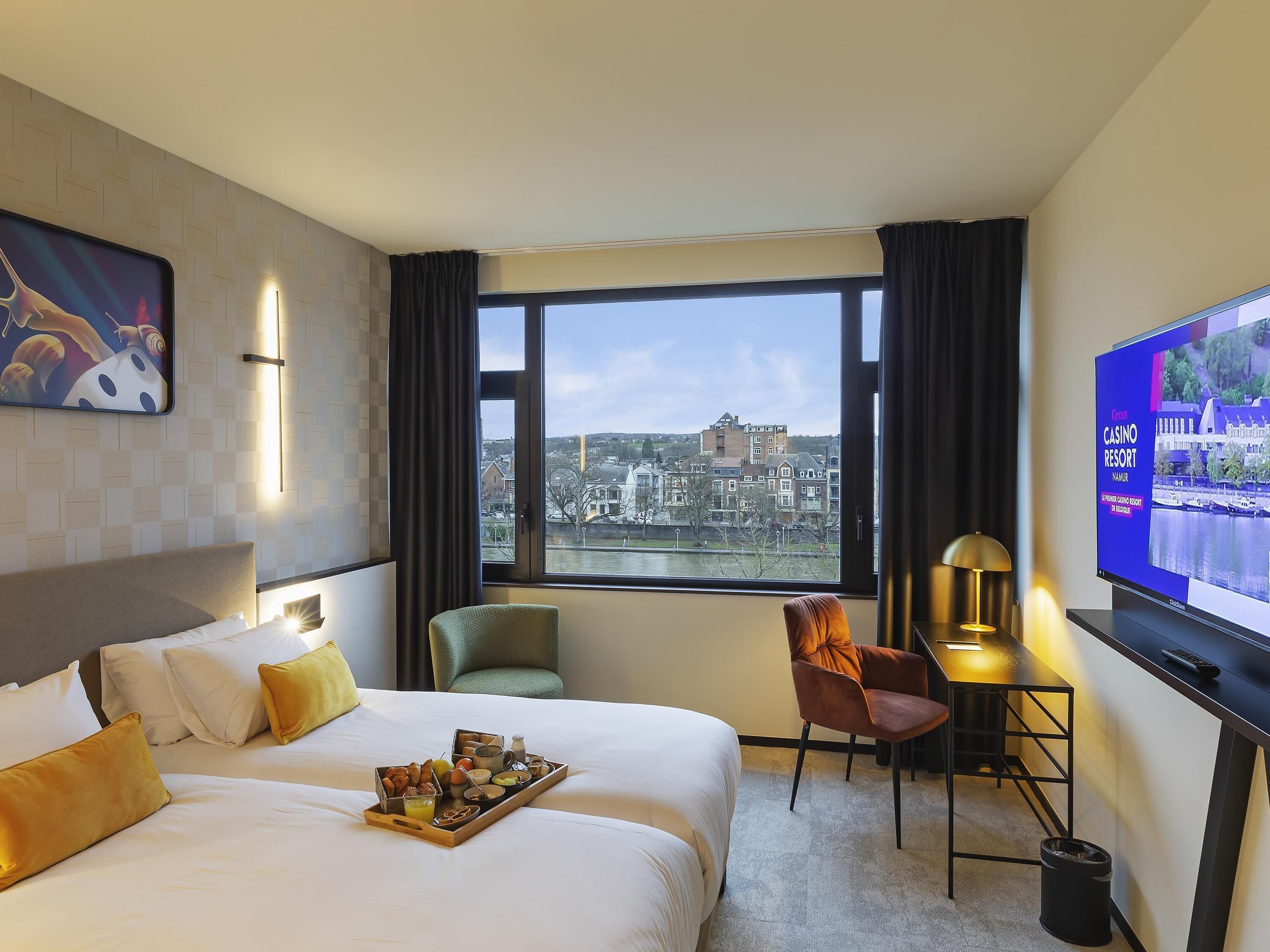 1 chambre, coffres-forts dans les chambres, bureau