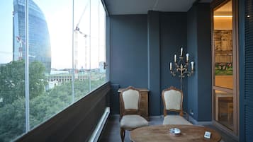 Suite júnior | 1 dormitori, cobrellits, minibar i caixa forta a l'habitació