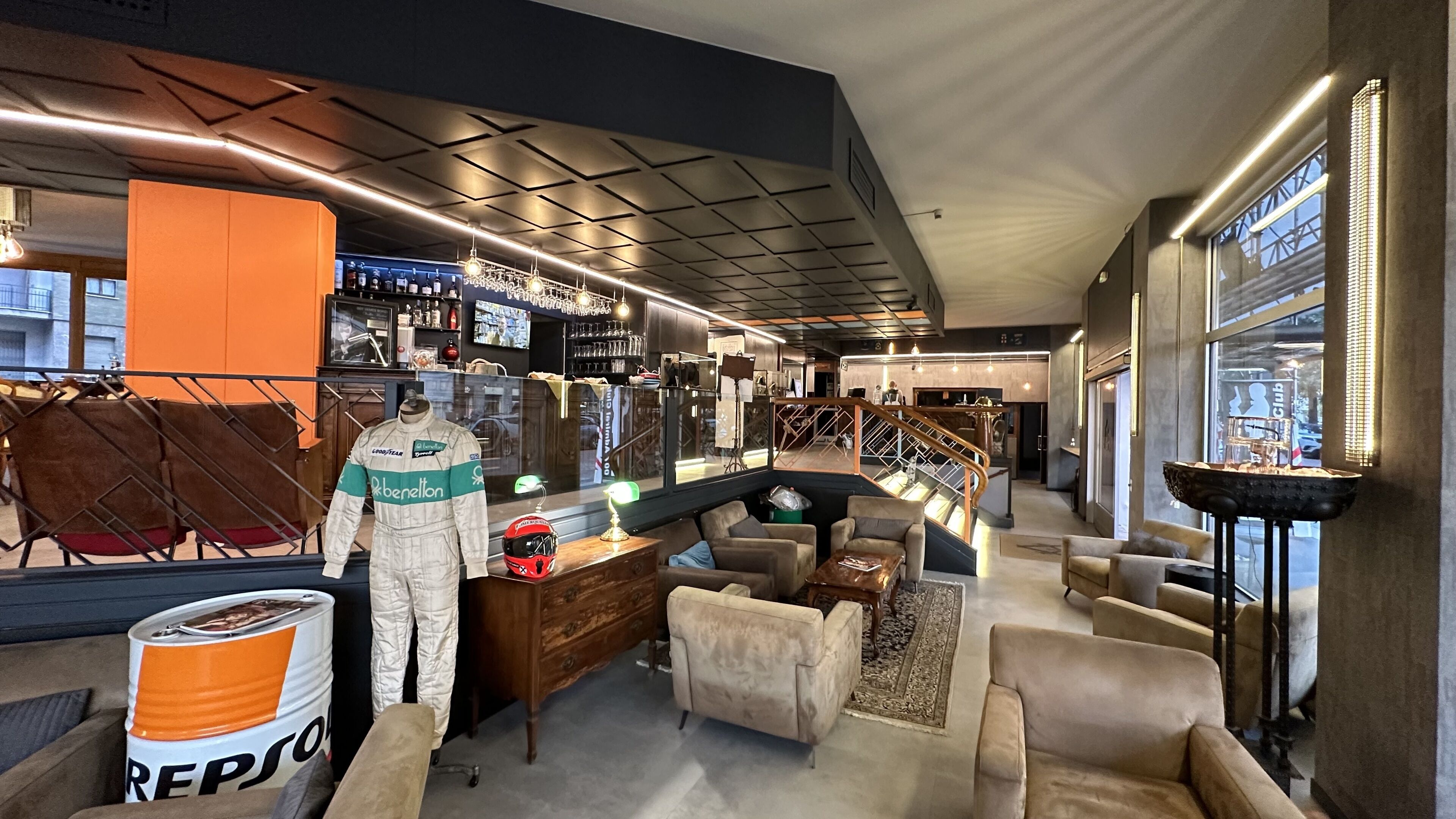 Photo - Admiral Hotel