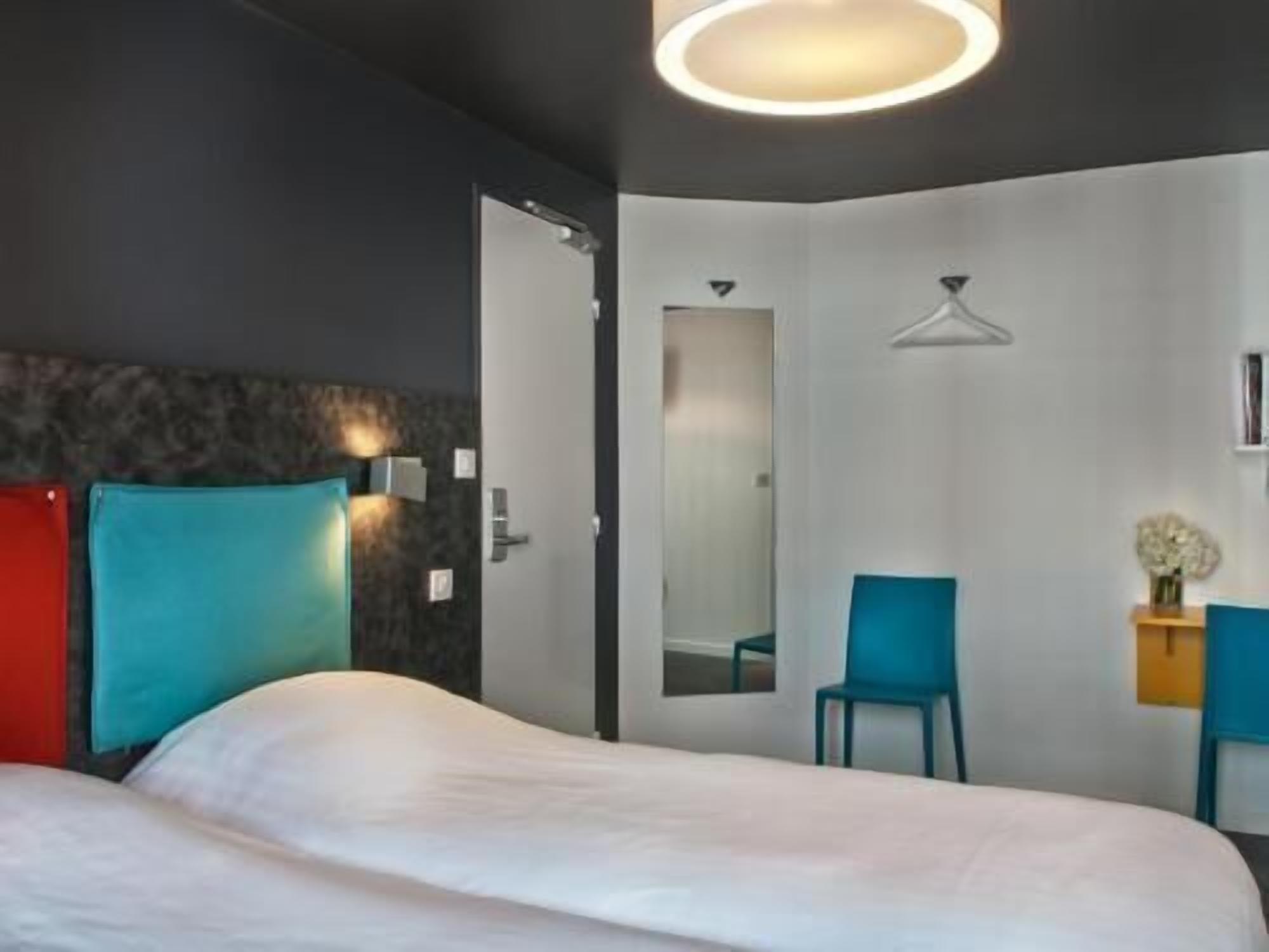 Premium bedding, memory-foam beds, in-room safe, individually furnished