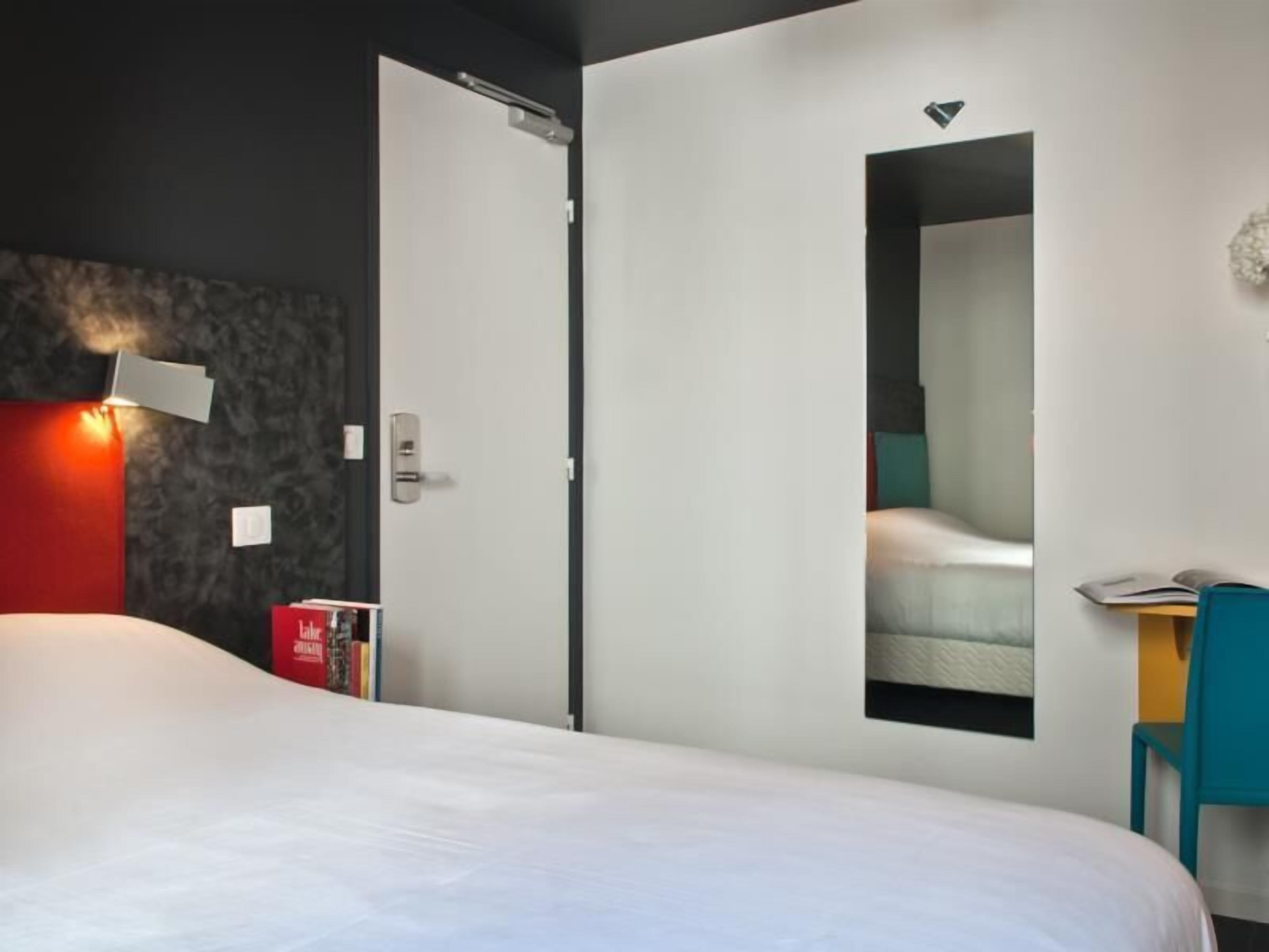 Premium bedding, memory-foam beds, in-room safe, individually furnished