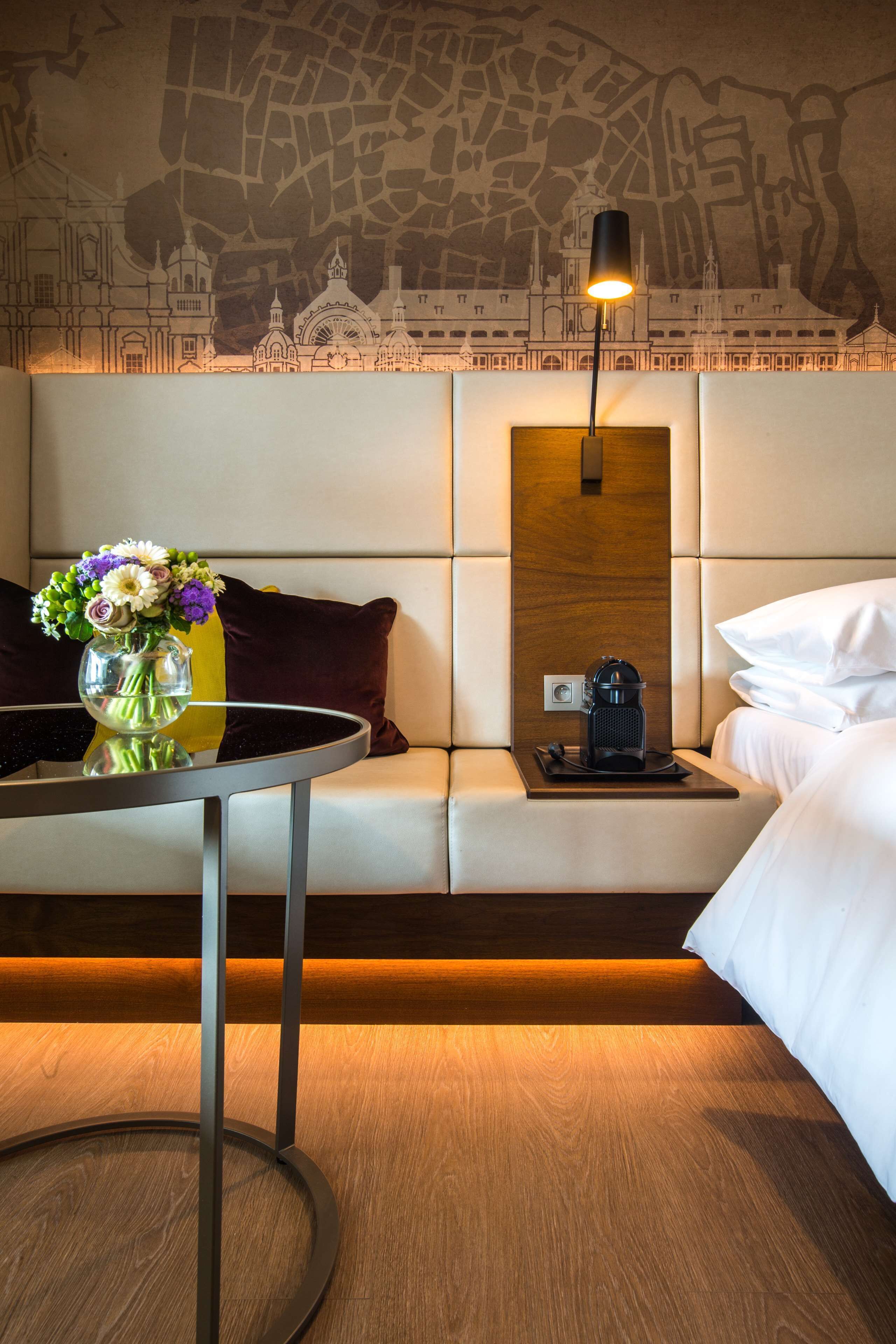 premium room | 1 bedroom, hypo-allergenic bedding, minibar, in-room safe