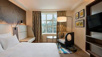 Literie hypoallergénique, minibar, coffres-forts dans les chambres