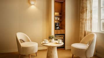 Suite, 1 Tempat Tidur Double | Area keluarga