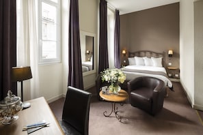 Chambre Privilège | Literie de qualité supérieure, matelas Select Comfort, minibar