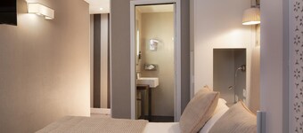 Hôtel Plaza Etoile