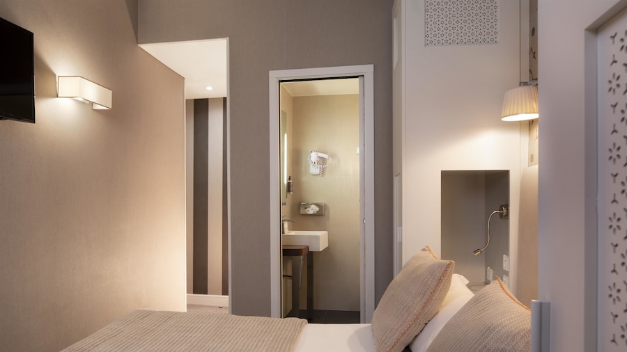 Hôtel Plaza Etoile