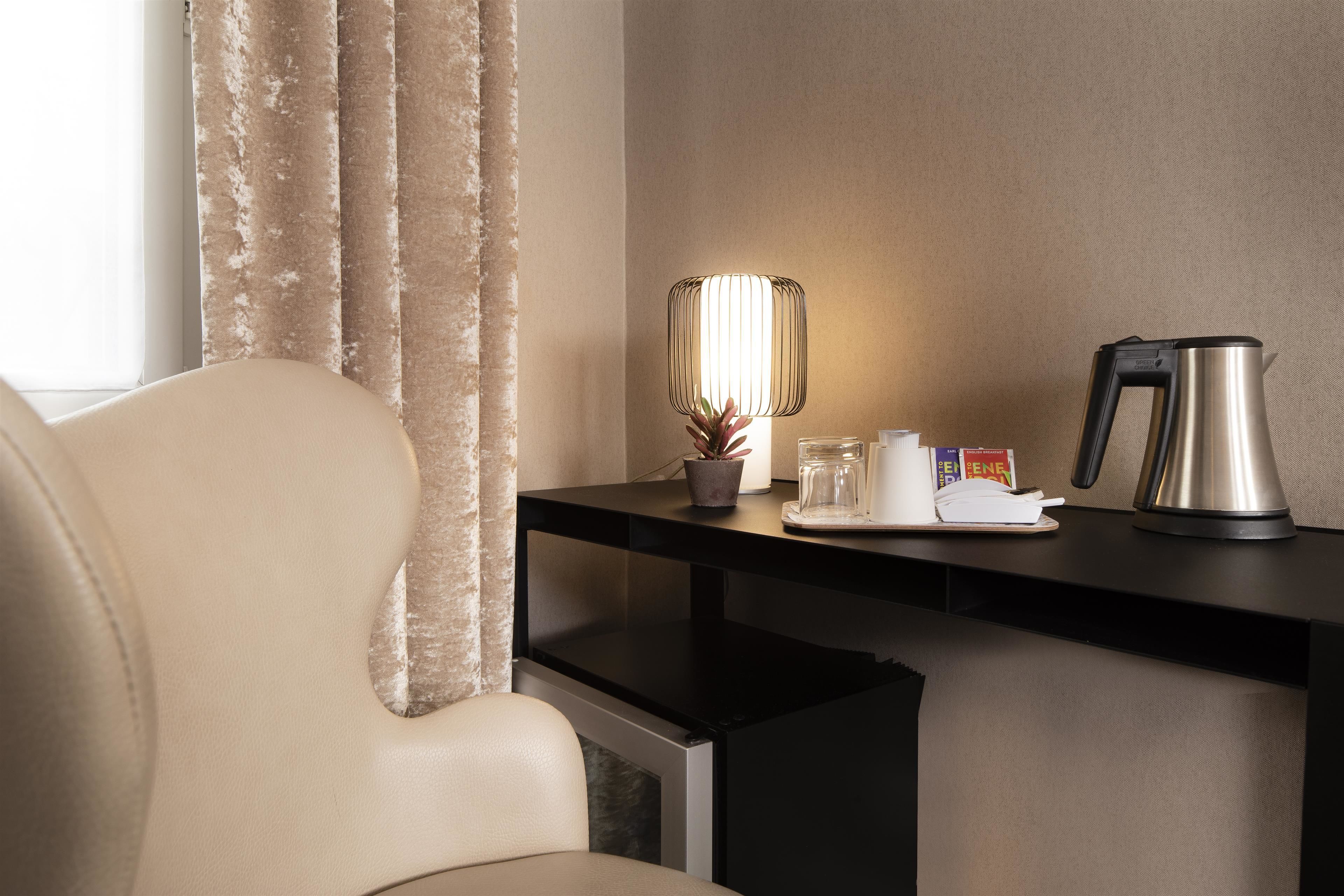 superior double or twin room | room amenity