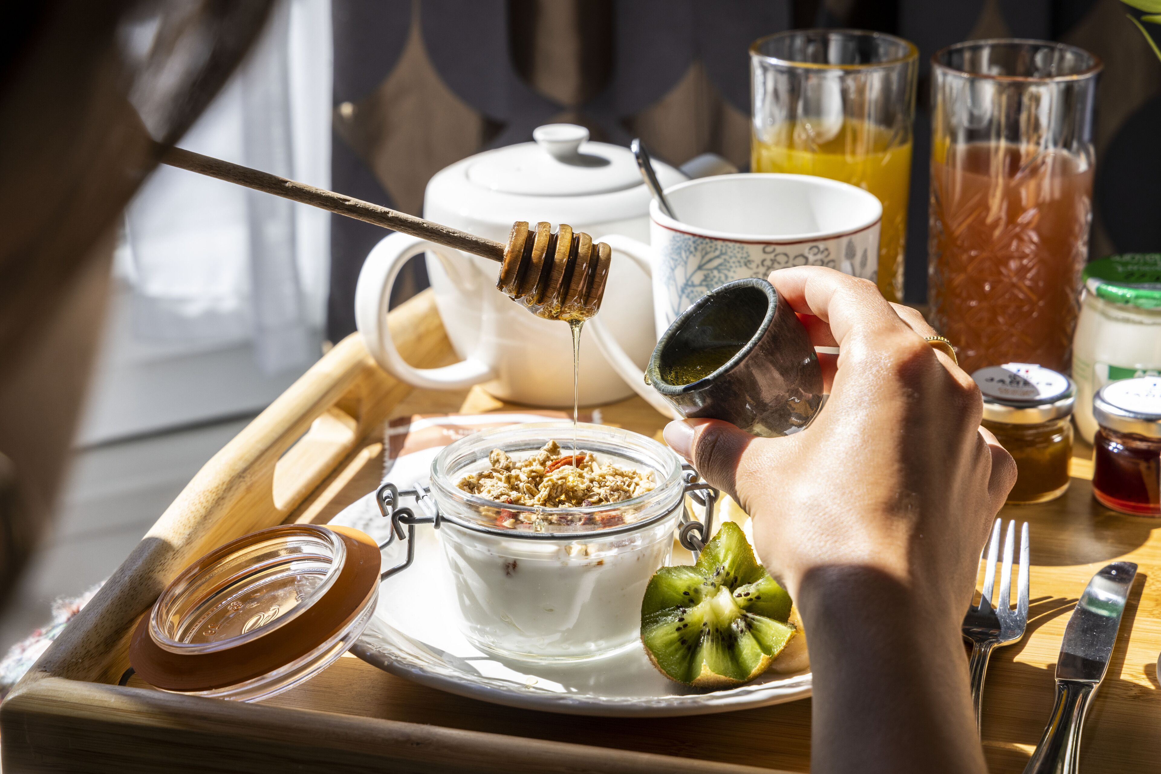 daily continental breakfast (eur 18 per person)