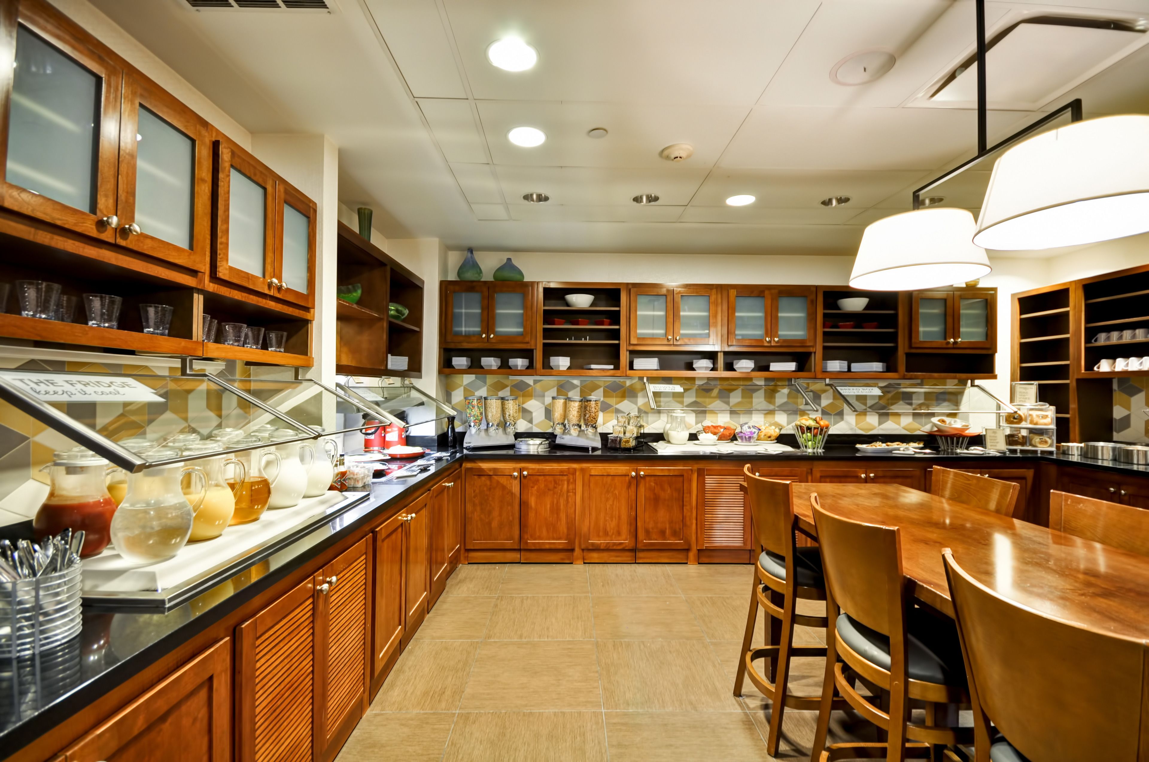 包每日全套早餐